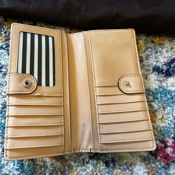 Barely used Kate spade tote bag and wallet - Picture 2 of 2